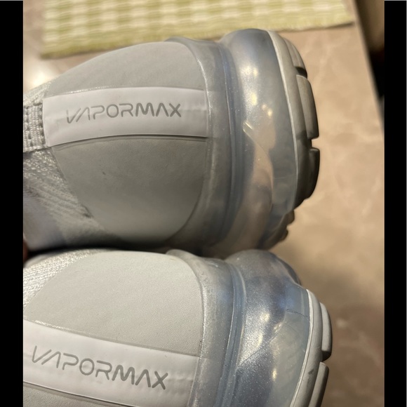 Nike Vapormax - Picture 3 of 3